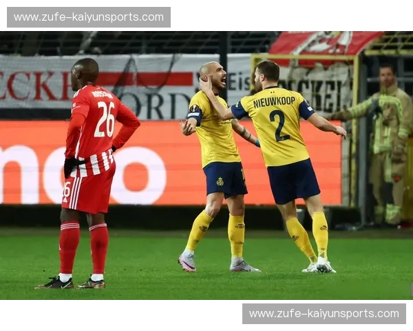 德甲战报：赛场内外的精彩瞬间